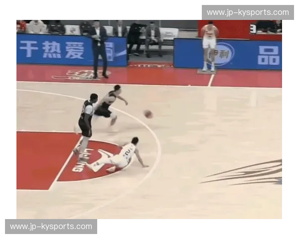 CBA图文直播：用画面与文字把赛场带到屏幕前